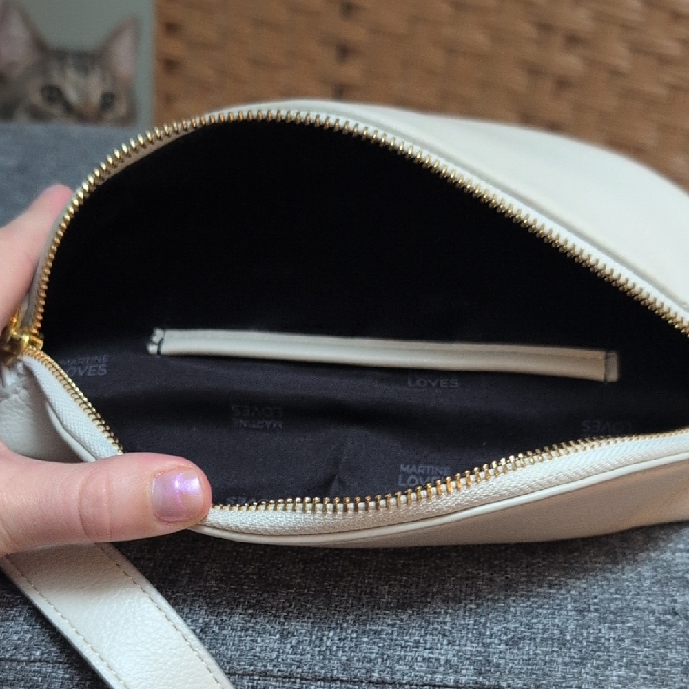 White Leather Crossbody Belt Bag - Minimal Everyday Style - Picture 3 of 5